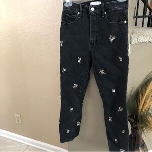 Abercrombie and Fitch Floral Embroider Jeans Size 25